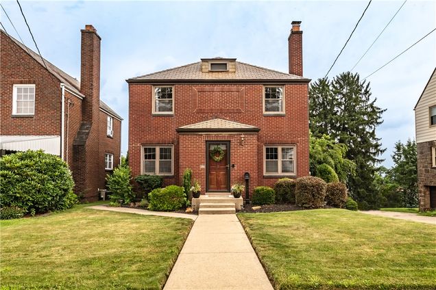 208 E Christie Avenue