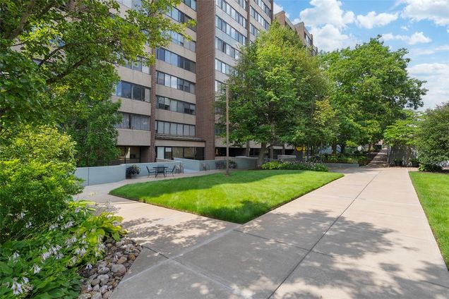 750 Washington Rd Unit 205 Mt Lebanon, PA Condo Active - Photo 1 of 18. Opens carousel modal
