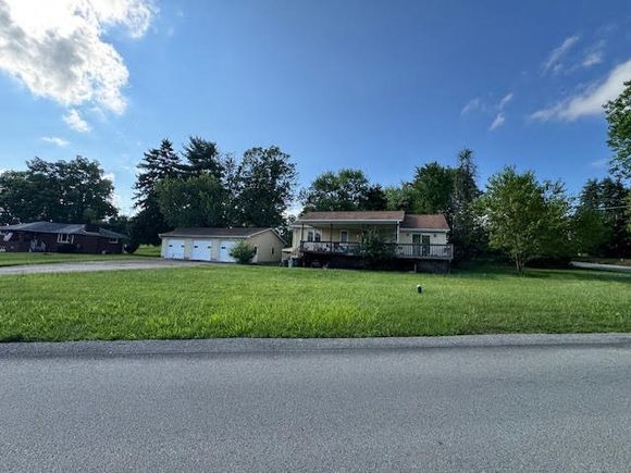 920 Collinsburg Road