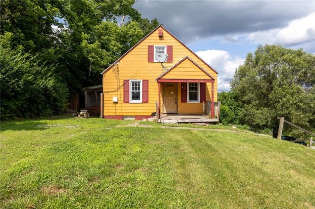 3127 Southern Dr South Park, PA House Active - Photo 1 of 27. Opens carousel modal