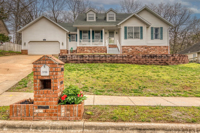 3706 N Del Lu Drive Springfield, MO House Sold - Photo 1 of 31. Opens carousel modal