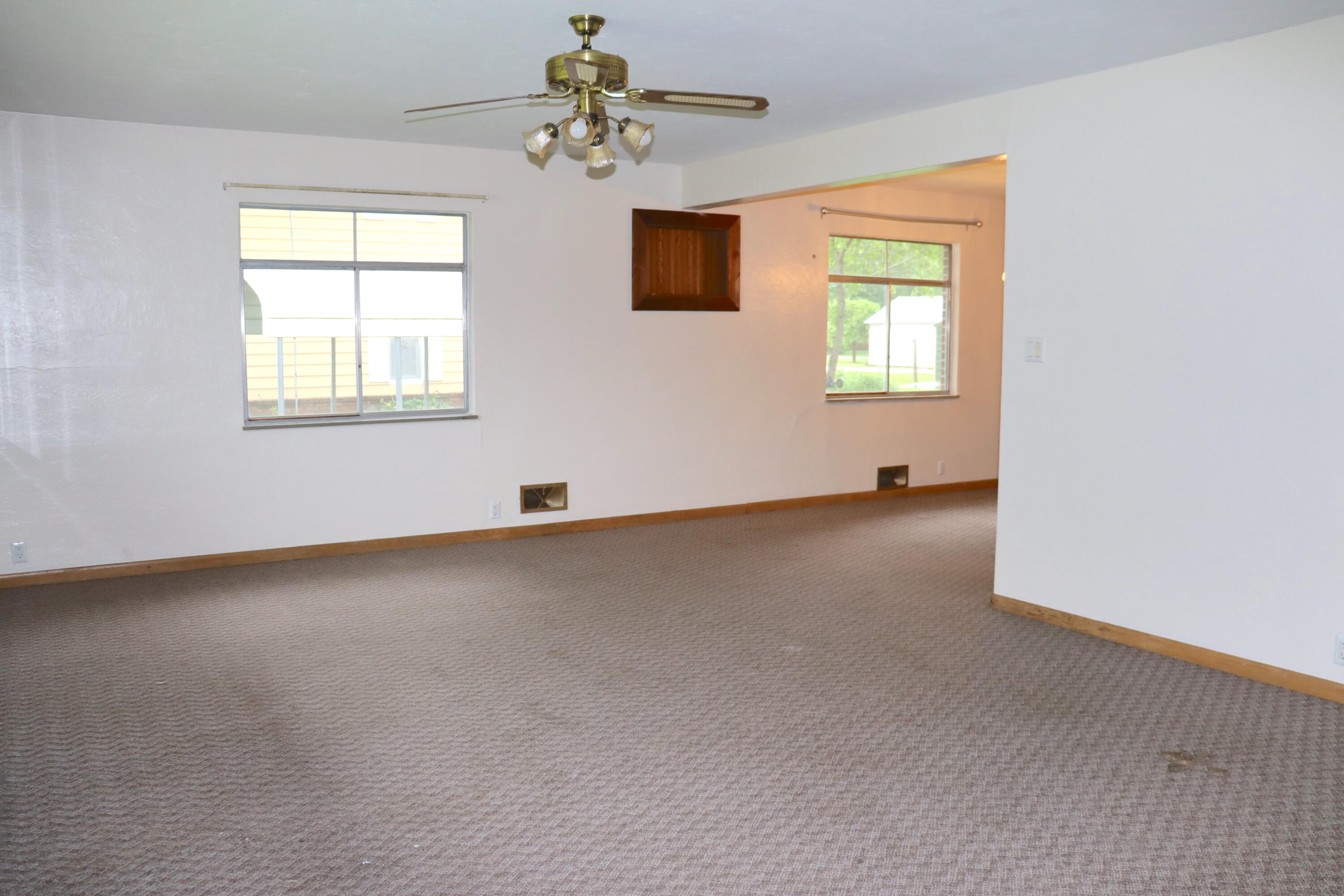 106 W 4th St, Lockwood, MO 65682 Estately 🧡 MLS 60263645