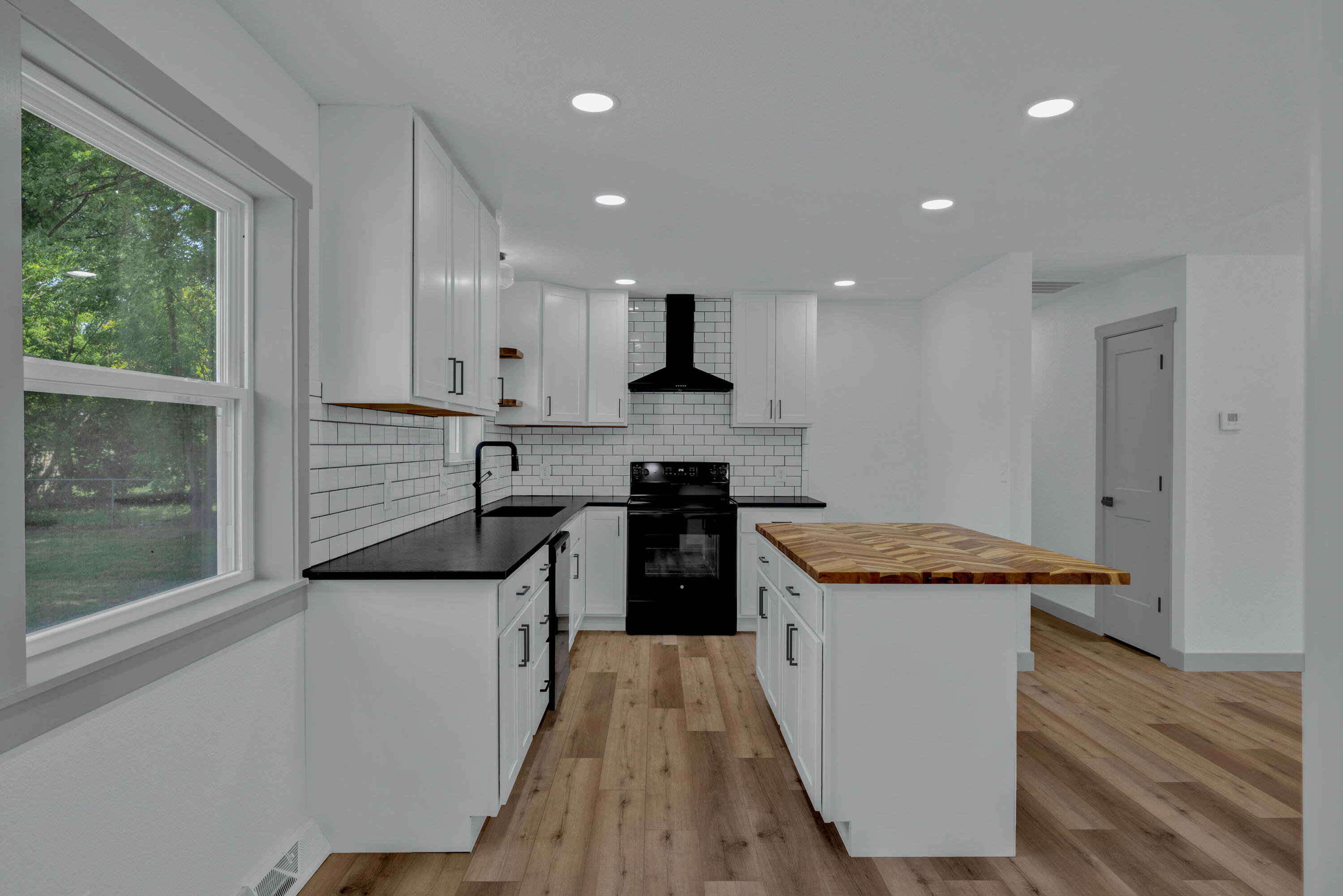 149 N Riley St, Goodman, MO 64843 Estately 🧡 MLS 60270139