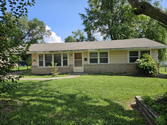 116 E Hadley Street Aurora, MO House Sold - Photo 1 of 11. Opens carousel modal