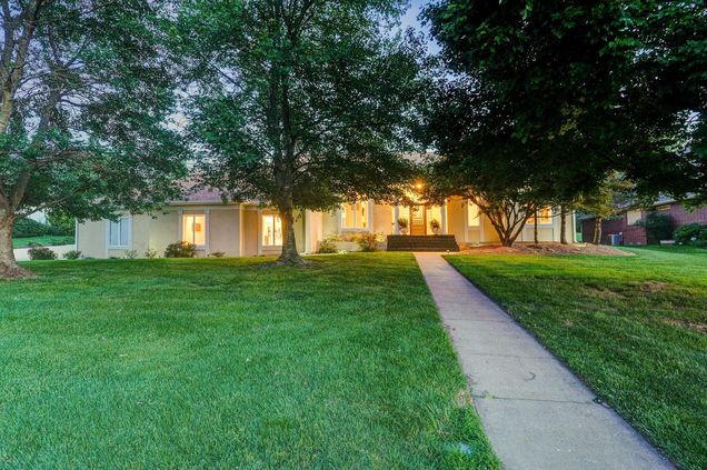 3760 E Pond Apple Drive Springfield, MO House Active - Photo 1 of 82. Opens carousel modal