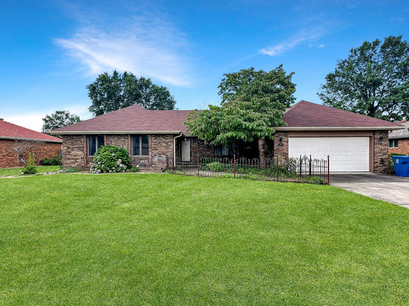 708 W Briarwood Lane Nixa, MO House Active - Photo 1 of 24. Opens carousel modal
