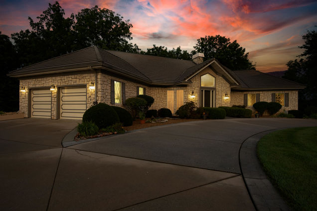 458 S Oaks Drive Springfield, MO House Active - Photo 1 of 54. Opens carousel modal