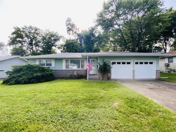1933 S Linden Avenue Springfield, MO House Active - Photo 1 of 15. Opens carousel modal
