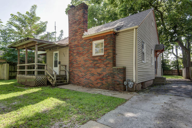 1753 S Jefferson Avenue Springfield, MO House Active - Photo 1 of 22. Opens carousel modal
