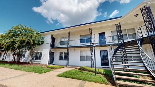 4009 Old Shell Road Unit C13
