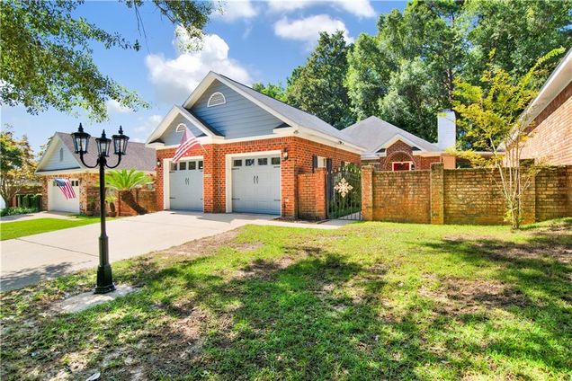 4109 Skyline Drive N