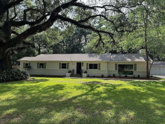 4413 Winding Way Mobile, AL House Active - Photo 1 of 24. Opens carousel modal