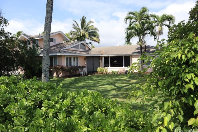813 Maluniu Avenue Kailua, HI House Active - Photo 1 of 5. Opens carousel modal