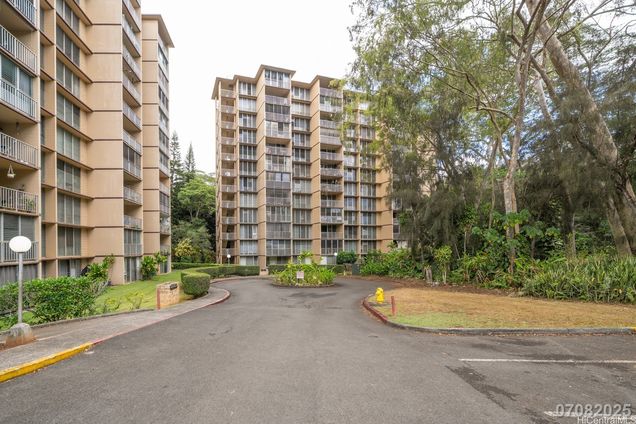 95 269 Waikalani Drive Unit C306 Mililani, HI Condo Active - Photo 1 of 25. Opens carousel modal