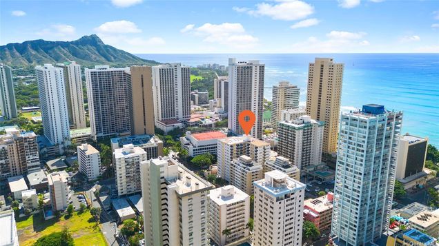 2465 Kuhio Avenue Unit 306