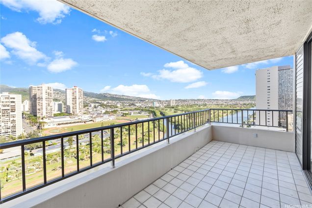 2121 Ala Wai Boulevard Unit 2206