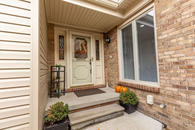 970 Golfview Court RochesterHills, MI Condo Sold - Photo 1 of 1. Opens carousel modal
