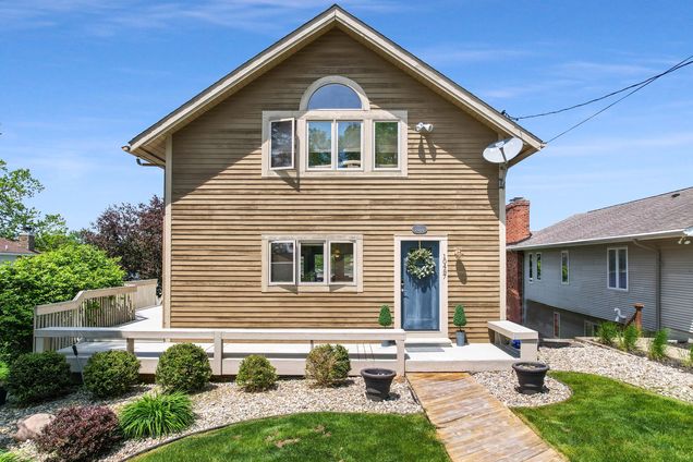 10487 Runyan Lake Pointe Fenton, MI House Sold - Photo 1 of 1. Opens carousel modal