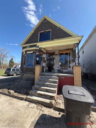 8844 Treadway Place Detroit, MI House Active - Photo 1 of 33. Opens carousel modal