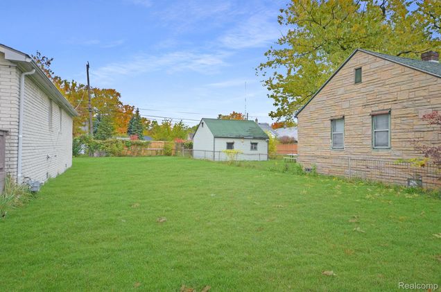 000 W Muir Avenue HazelPark, MI Plot of land Active - Photo 1 of 13. Opens carousel modal