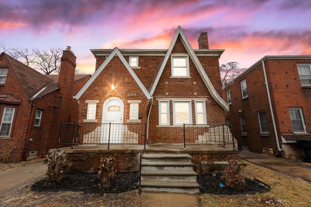 18650 Wisconsin Street Detroit, MI House Active - Photo 1 of 17. Opens carousel modal