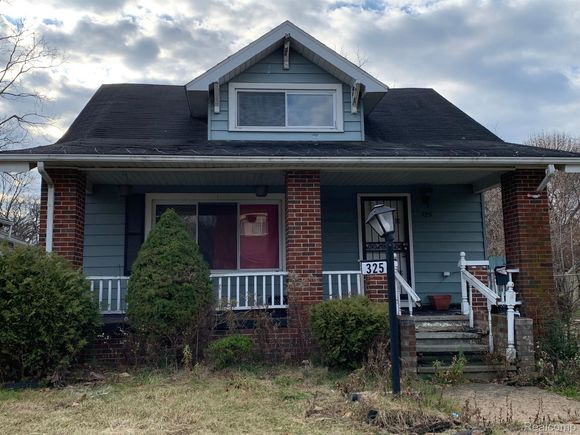 325 W Paterson Street Flint, MI Multifamily Active - Photo 1 of 36. Opens carousel modal
