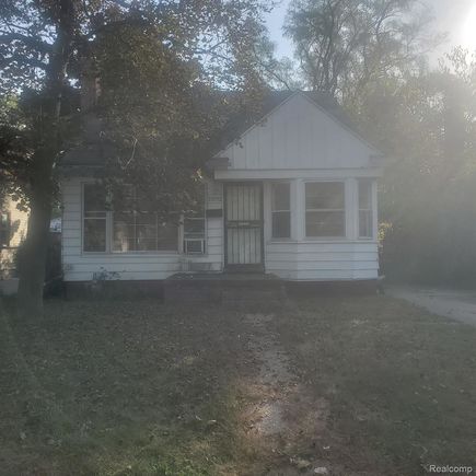 20092 Avon Avenue