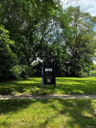 338 W Hayes Avenue HazelPark, MI Plot of land Active - Photo 1 of 2. Opens carousel modal