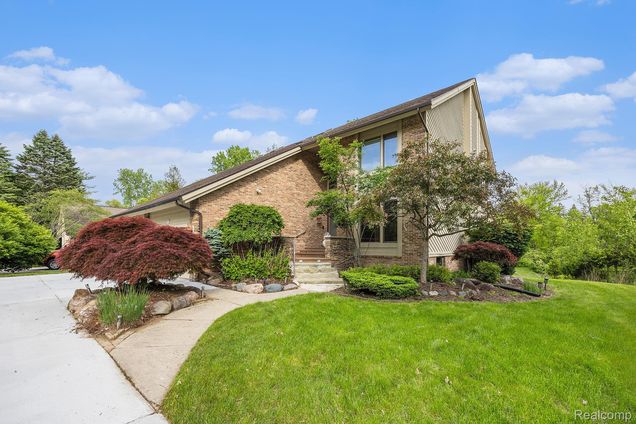 785 River Bend Drive