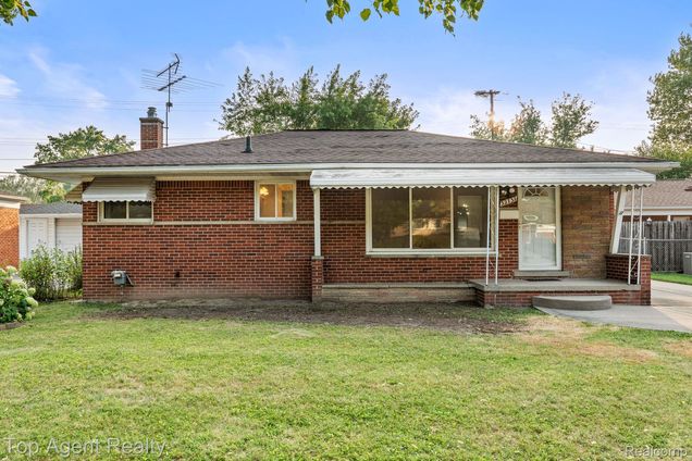 32737 Grinsell Drive