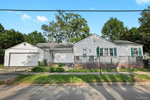 166 W Milton Avenue OakPark, MI House Active - Photo 1 of 20. Opens carousel modal