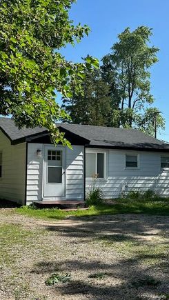 314 W Clarkston Road LakeOrion, MI House Active - Photo 1 of 18. Opens carousel modal