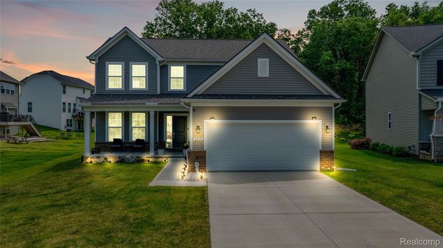 8435 Sandhill Court