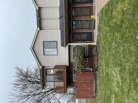 19114 E 14 Mile Road Roseville, MI Condo Active - Photo 1 of 31. Opens carousel modal