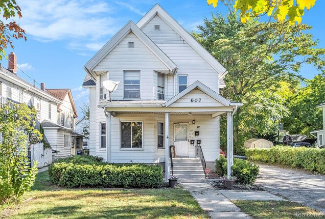 607 East Street Flint, MI Multifamily Active - Photo 1 of 3. Opens carousel modal