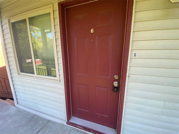 36241 Hathaway Street Unit 6 NewBaltimore, MI Condo Active - Photo 1 of 9. Opens carousel modal