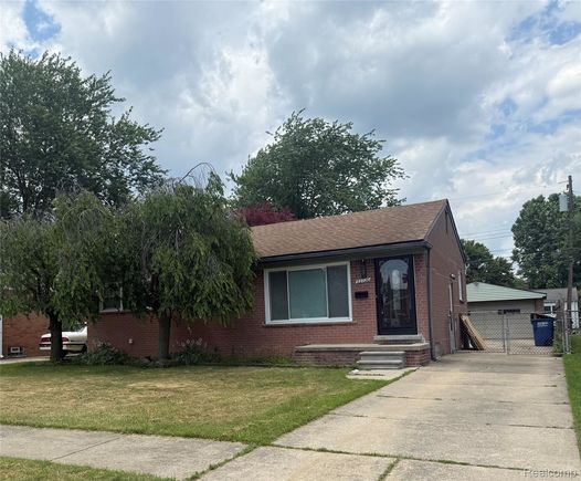 32720 Grandview Avenue Westland, MI House Active - Photo 1 of 31. Opens carousel modal