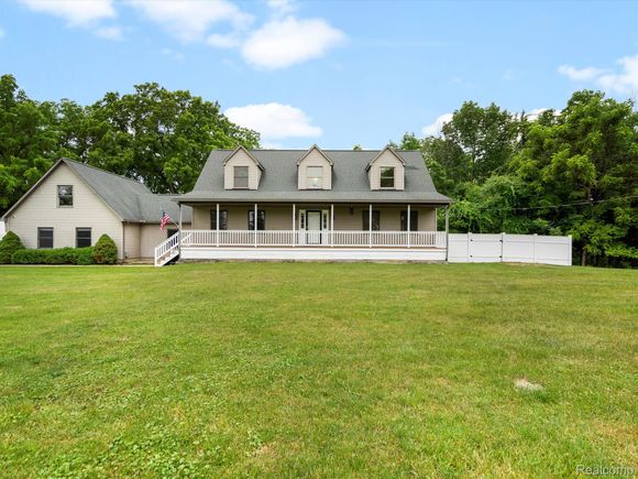485 N Hadley Road Ortonville, MI House Active - Photo 1 of 67. Opens carousel modal