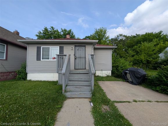4013 Moore Street Inkster, MI House Active - Photo 1 of 18. Opens carousel modal