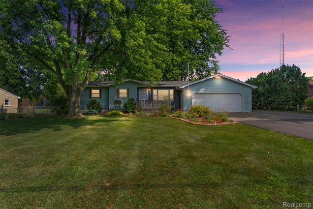 8141 Ohara Drive Davison, MI House Active - Photo 1 of 37. Opens carousel modal