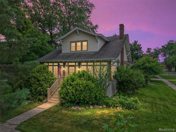 202 E Mill Street Capac, MI House Active - Photo 1 of 29. Opens carousel modal