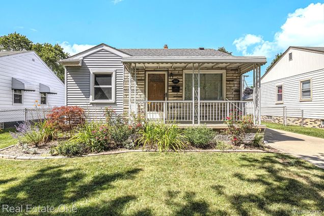 20446 Champaign Street Trenton, MI House Active - Photo 1 of 16. Opens carousel modal