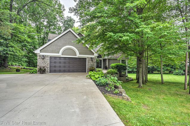 1150 Rolling Pines Drive Ortonville, MI House Active - Photo 1 of 66. Opens carousel modal