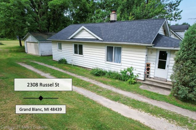 2308 Russell Street GrandBlanc, MI House Active - Photo 1 of 30. Opens carousel modal