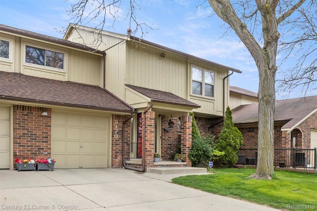 3170 Woods Circle