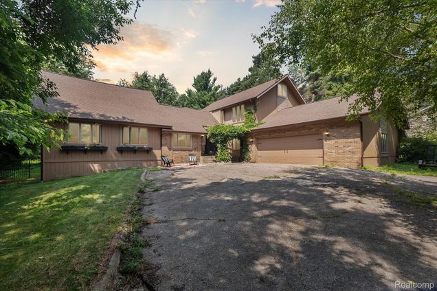 12156 Forest Meadow Drive Perry, MI House Active - Photo 1 of 54. Opens carousel modal