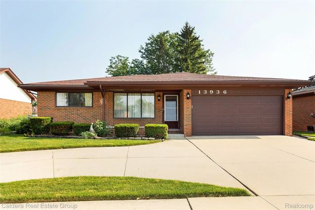 13936 Brougham Drive SterlingHeights, MI House Active - Photo 1 of 33. Opens carousel modal