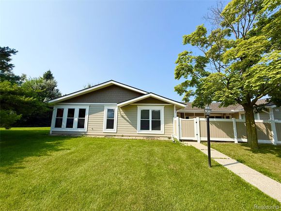 39613 Village Wood Lane Novi, MI Condo Active - Photo 1 of 24. Opens carousel modal
