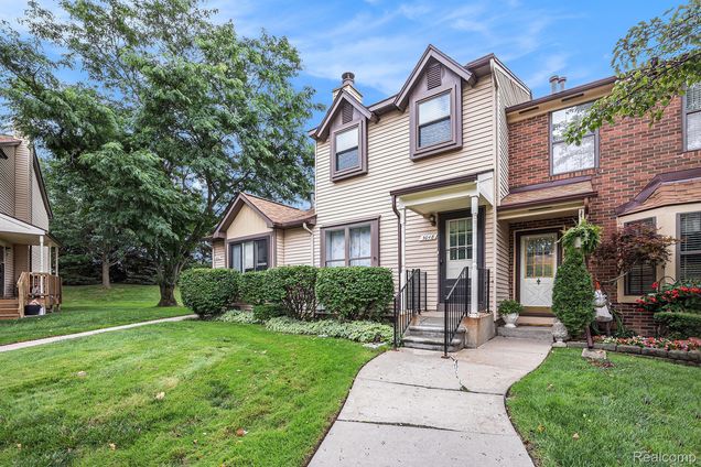 3048 Carly Court