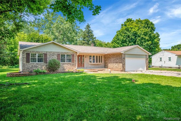 3475 N Gale Road Davison, MI House Active - Photo 1 of 47. Opens carousel modal
